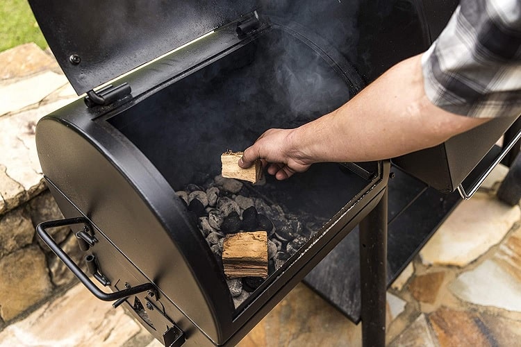 Oklahoma Joe’s Mini Log Smoker Hickory